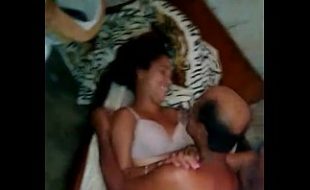 Gata novinha fudendo no cabare